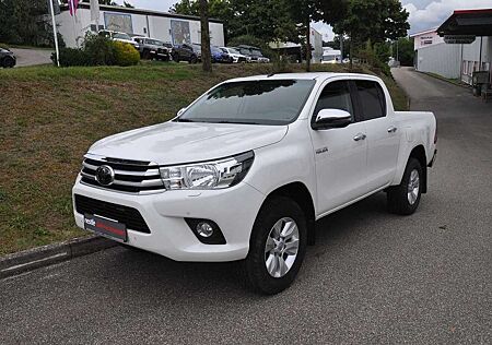 Toyota Hilux Double Cab Comfort 4x4 2,4-l 6-Stufen-AT