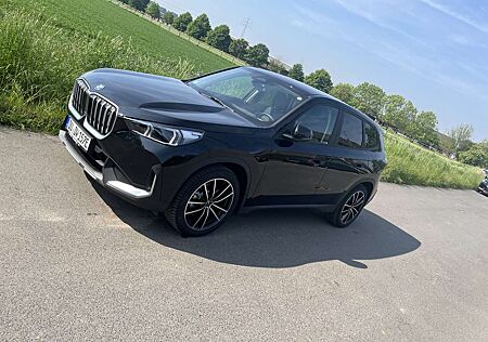 BMW iX1 xDrive30 AHK Head Up