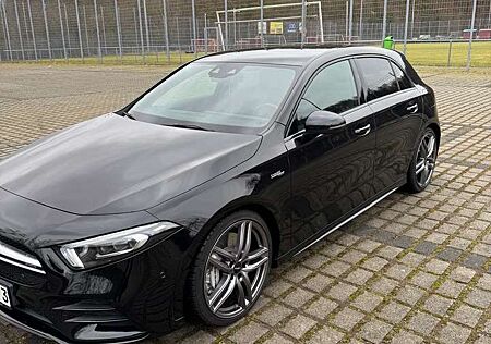 Mercedes-Benz A 35 AMG 4Matic Speedshift DCT 7G