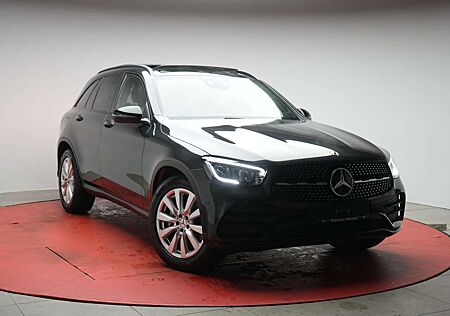 Mercedes-Benz GLC 300 d 4Matic 9G AMG Navi/Temp/Burmester/Pano