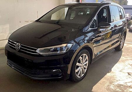 VW Touran Volkswagen 2.0 TDI (140 kW / 190 PS) DSG BMT Highline 7 Sitze