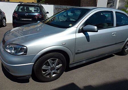 Opel Astra 1.6 Elegance Automatik