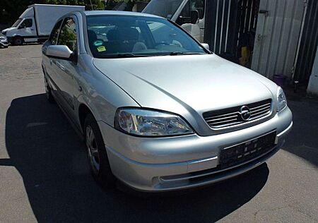 Opel Astra 1.6 Elegance Automatik