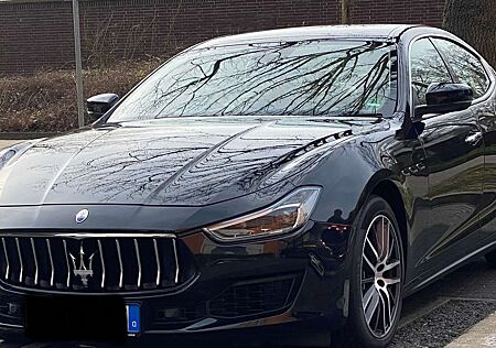 Maserati Ghibli 3.0 V6 Beige,Softclose, sitzbelüftung neuwertig