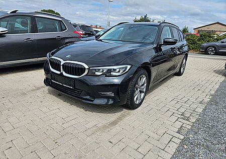 BMW 320 Baureihe 3 Touring d xDrive Advantage