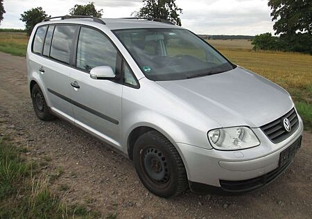 VW Touran Volkswagen 1.6 FSI Trendline