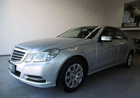 Mercedes-Benz E 350 CDI Limousine ***NAVI+XENON+STDHZG+PDC***