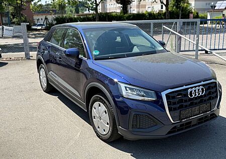 Audi Q2 35 TDI quattro*AUTO*LED*PDC*AHK*DAB