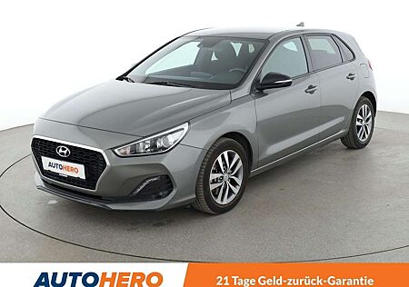 Hyundai i30 1.4 MPI Passion*TEMPO*CAM*PDC*SHZ*ALU*
