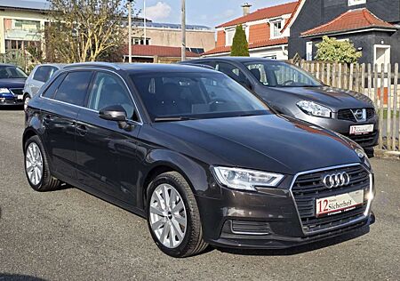 Audi A3 Sportback design-Xenon-Navi-Alcantara-150 PS