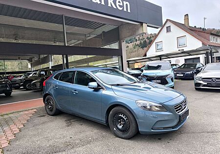 Volvo V40 Momentum