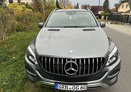 Mercedes-Benz GLE 500 e 4Matic (166.063)
