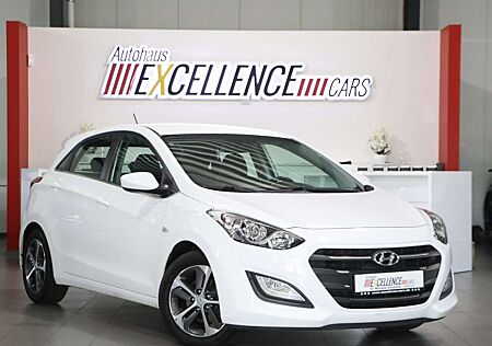 Hyundai i30 1.4 Blue WHITE / 4-TÜRER / NAVI+APPLE+DAB /