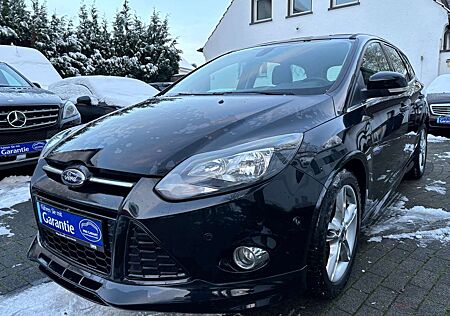 Ford Focus Turnier 2.0 TDCi DPF Aut. Titanium Kamera+ST LINE