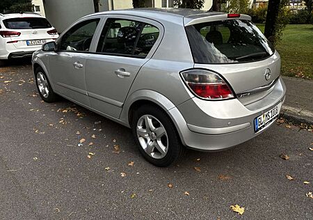 Opel Astra elegance