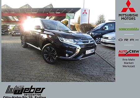 Mitsubishi Outlander 2.0 TOP FP Top 4WD NAVI LED SHZ GRA ACC FSE PDC RF