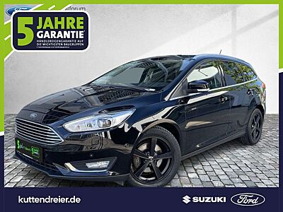 Ford Focus Turnier Titanium Navi BiXenon 2xPDC SHZ LHZ