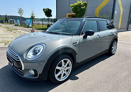 Mini Cooper D Clubman Automatik . Diesel Euro 6 - 150 Ps. Navi . Klima