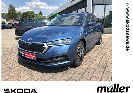 Skoda Octavia Combi Clever Navi DAB SmartLink Panodach