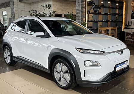 Hyundai Kona Style ACC Voll-LED Wärmepumpe R.Cam PDC SHZ