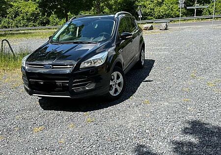 Ford Kuga 1.5 EcoBoost 2x4 SYNC