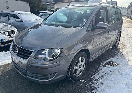 VW Touran Volkswagen Freestyle*Kurvenlicht*Euro5*Klimaaut*7Sitze*Isofix