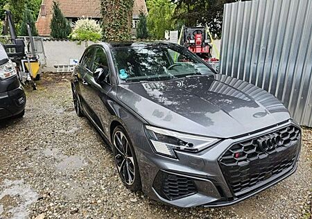 Audi S3 A3 Sportback TFSI Sportback quattro S tronic