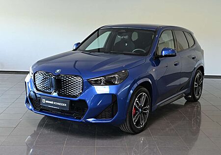 BMW X1 30 xDrive M Sport Pro M-Sitze M-Bremse AHK