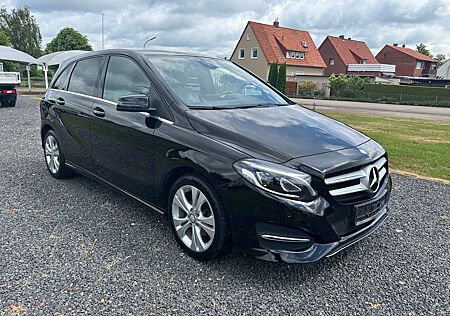 Mercedes-Benz B 180 B -Klasse LED/Kamera/Anhängerkupplung