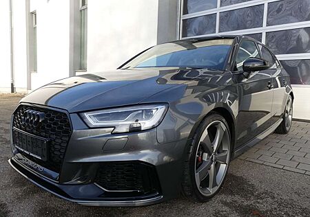 Audi RS3 Sportback RS Sitze+AGA/Matrix/Pano/B&O/1.HD