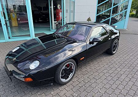 Porsche 928 GTS top Historie