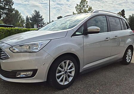 Ford Grand C-Max Titanium