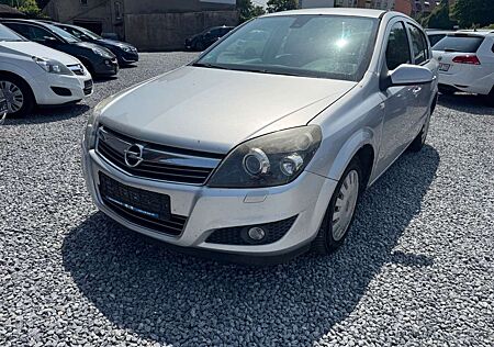 Opel Astra H Lim. Innovation