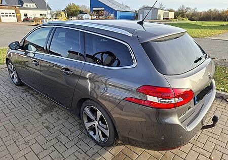 Peugeot 308 SW BlueHDi 150 Stop & Start Allure AHK