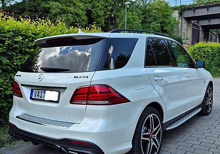 Mercedes-Benz GLE 43 AMG 4Matic 9G-TRONIC Massage*Assistent*Voll
