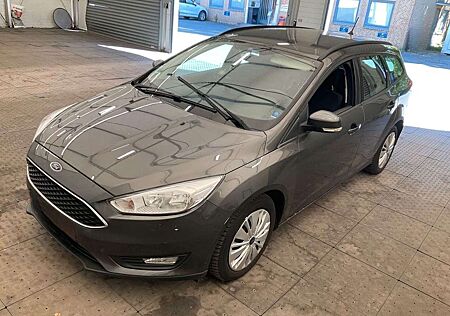 Ford Focus Turnier Business PDC/KLIMA/NAVI/BT/SHZ/