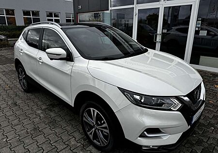 Nissan Qashqai 1.6 N Connecta Navi P-Dach 360° 1.Hand