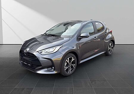 Toyota Yaris 1.5 Dual-VVT-iE EU6e Hybrid Team Deutschland