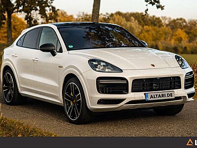 Porsche Cayenne Coupé Turbo S E-Hybrid Sportabgas Head-Up Keram