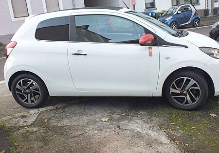 Peugeot 108 PureTech 82 Top! Roland Garros 1 Hd