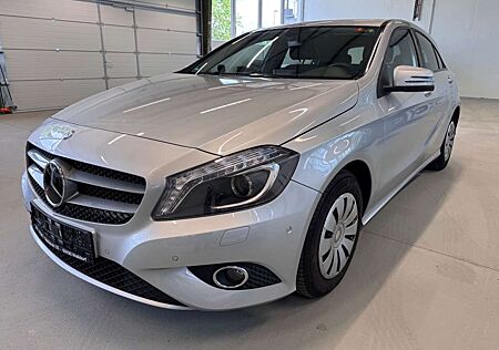 Mercedes-Benz A 180 Bi-Xenon Autom SHZ PDC Kamera 1.Hand