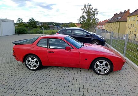 Porsche 944 II EURO 2 mit Aktivkohlefilter und Steuerventil