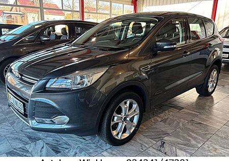 Ford Kuga Trend 4x4 Automatik Klimaautomatik Parkass