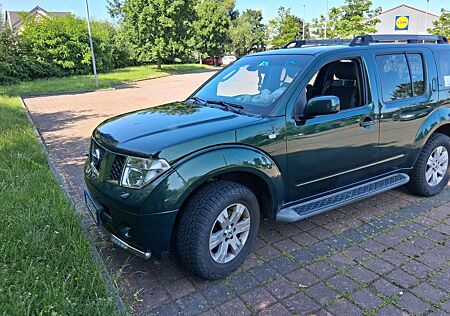 Nissan Pathfinder Diesel 2.5 dCi Aut. Premium