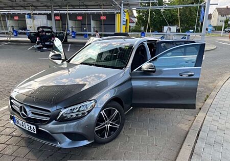Mercedes-Benz C 200 T d (205.211)