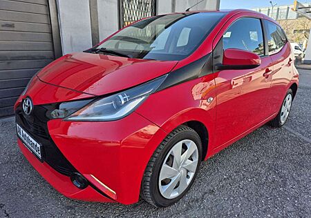 Toyota Others Aygo AYGO xplay Klima Freisprech Multifunk Klima