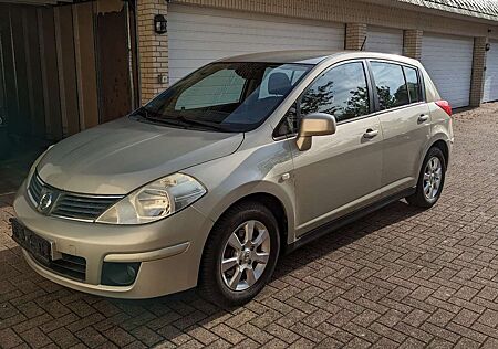 Nissan Tiida 1.8 tekna