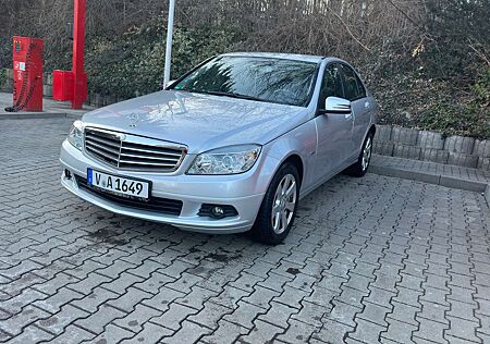 Mercedes-Benz C 180 Kompressor BlueEFFICIENCY