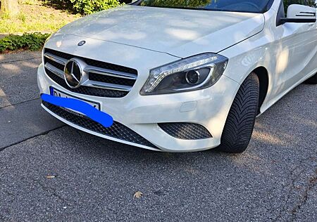 Mercedes-Benz A 200 (BlueEFFICIENCY)