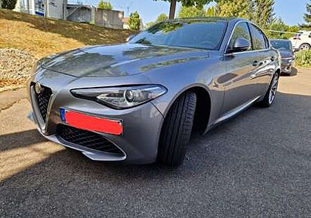 Alfa Romeo Giulia Super